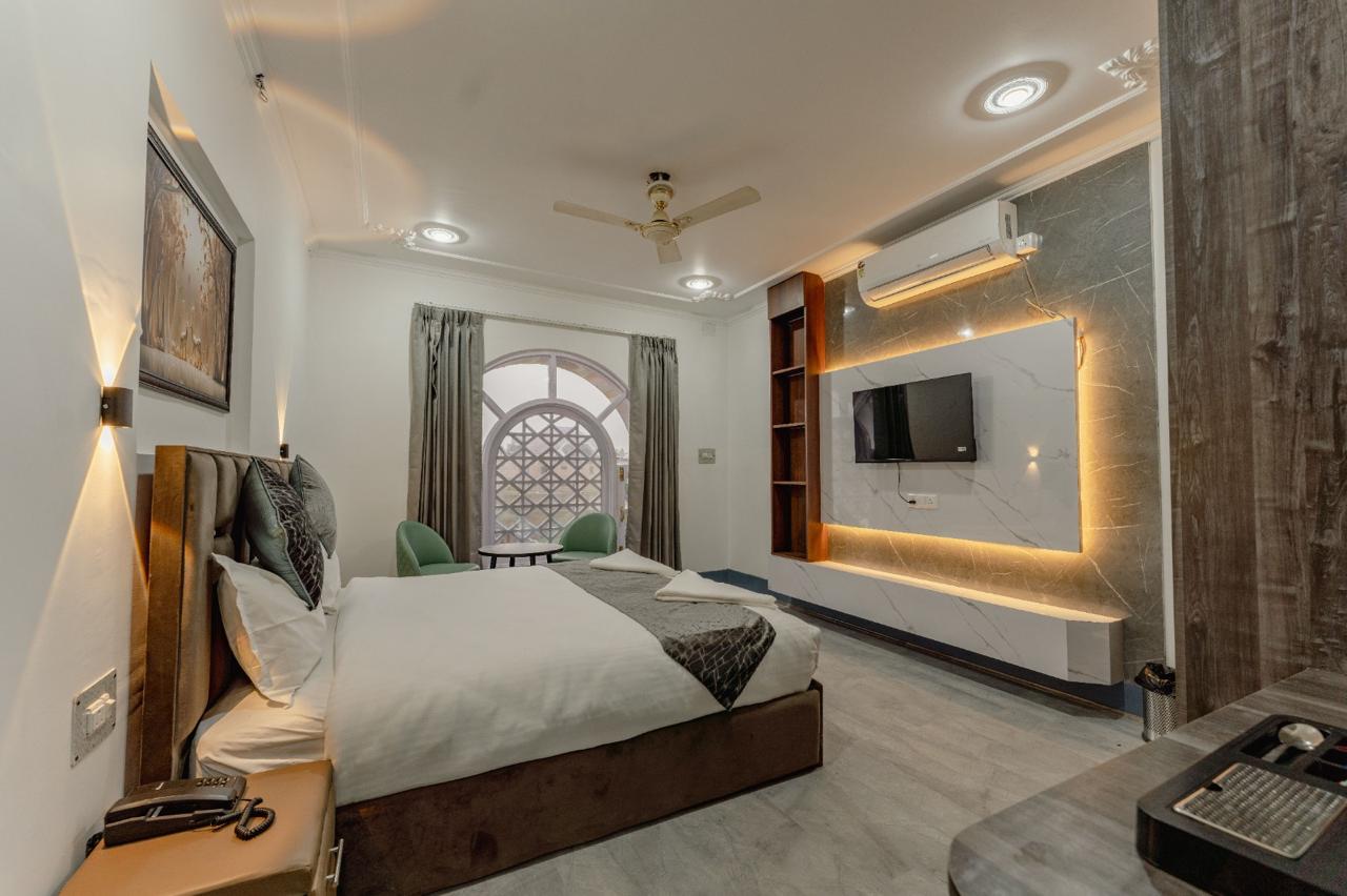 Elite Residency